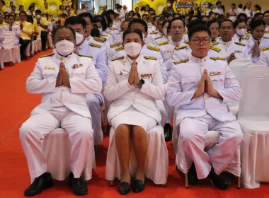 พิธีสวดพระพุทธมนต์และทำบุญตักบาตรถวายพระราชกุศล ... พารามิเตอร์รูปภาพ 6